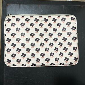 Kate Spade - Laptop Floral Sleeve - minimum use